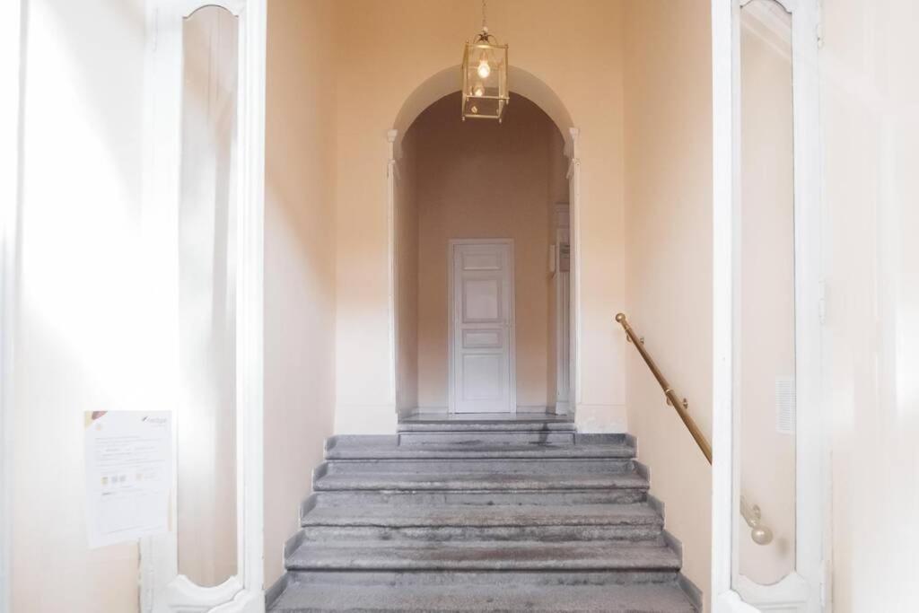 Apartamentos Plaza De Pedro Zerolo III Madrid Buitenkant foto
