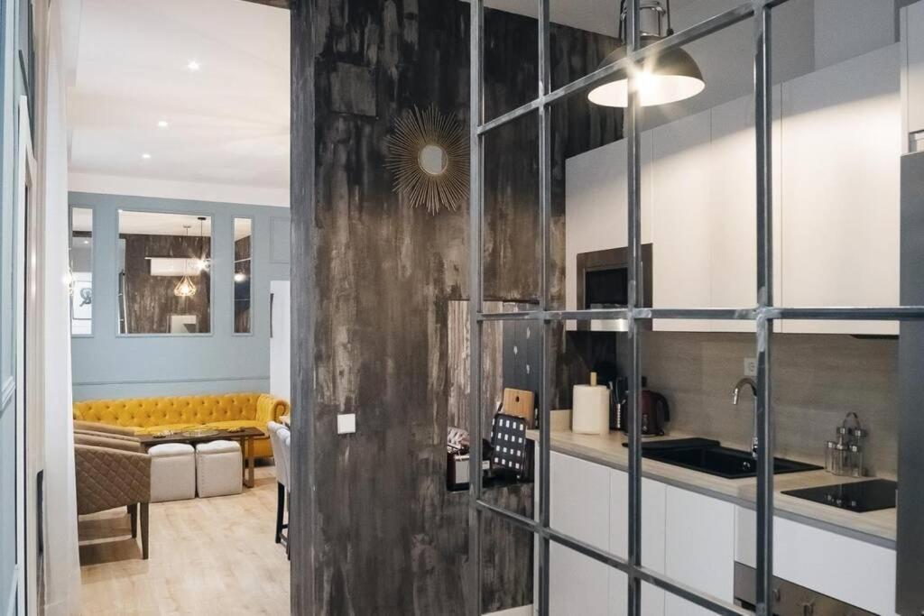 Apartamentos Plaza De Pedro Zerolo III Madrid Buitenkant foto