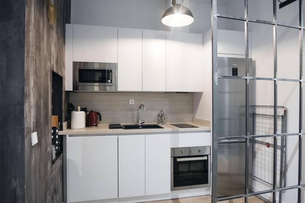 Apartamentos Plaza De Pedro Zerolo III Madrid Buitenkant foto